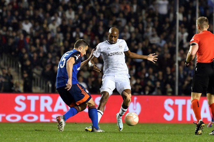 "O, əfsanəvi futbolçudur, məni az da olsa, tanıyır" - JULİO ROMAO