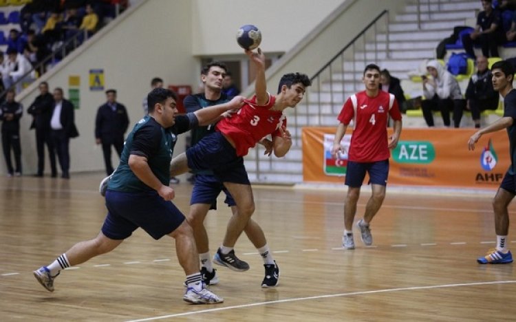 Həndbol üzrə Azərbaycan çempionatında ikinci tur başa çatdı