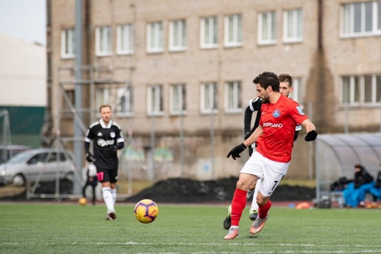 Azərbaycanlı futbolçunun atası həbsdə dünyasını dəyişdi