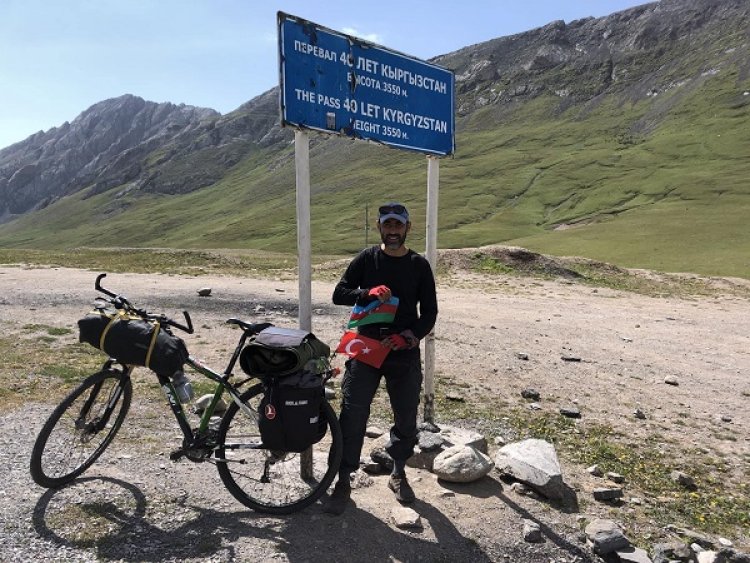 Azərbaycanlı idmançı 15 min km məsafəni velosipedlə qət etdi