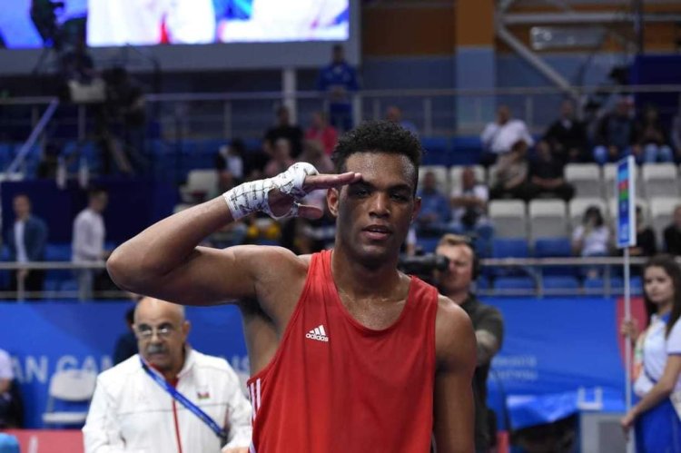 Azərbaycan yığmasının boksçusu Dünya çempionatında finala çıxdı