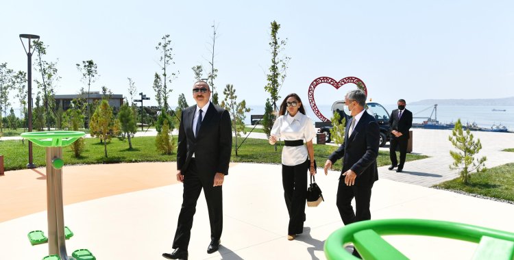 Prezident İlham Əliyev və ailəsi dünya çempionatının açılışında iştirak edir