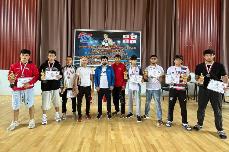 Azərbaycan yığmasının boksçuları Gürcüstanda 7 medal qazandılar