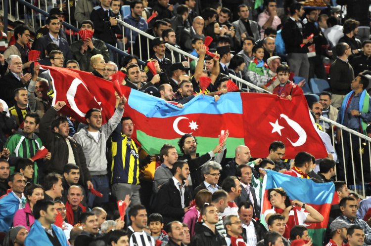 TFF Azərbaycan bayrağı qadağası ilə ciddi QALMAQALA səbəb oldu