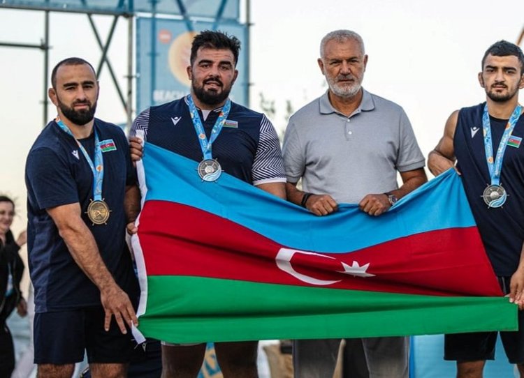 Güləşçilərimiz Dünya Seriyasında 1 qızıl, 2 gümüş medal qazanıblar