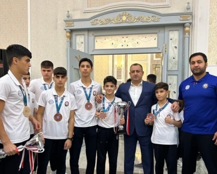 Komitə sədri 63 medal qazanan idmançılarla görüş keçirib