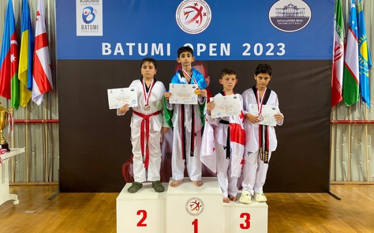 Taekvondoçularımız Gürcüstanda 12 medal qazanıblar