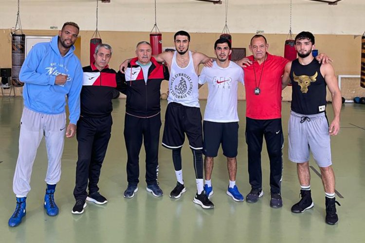 Boks üzrə Azərbaycan yığma komandası Bolqarıstana yollanıb