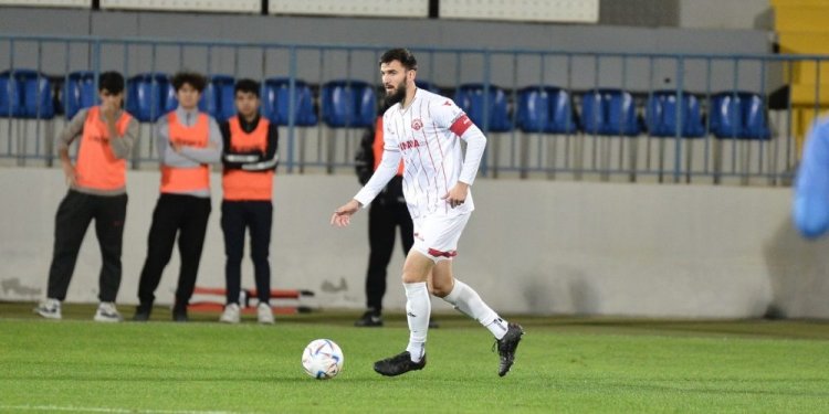 Bosniyalı futbolçu Azərbaycan klubunda ilkə imza atıb