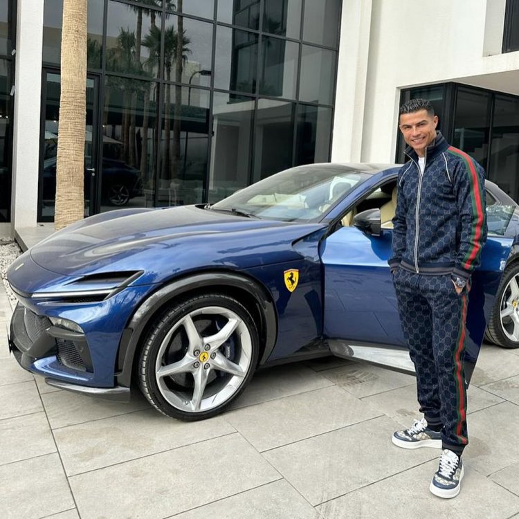 "Bugatti", "Lamborghini", "Ferrari" - Ronaldunun avtomobil kolleksiyası