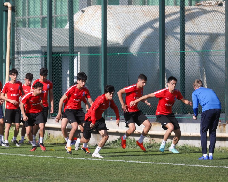 Azərbaycan milli komandasının yekun heyəti açıqlanıb - SİYAHI 