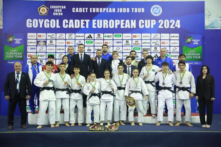 Azərbaycan Avropa Kubokunun ilk günündə 10 medal qazanıb