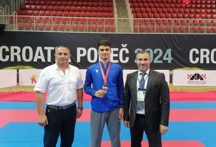   Rahib Əzim "Karate 1" Liqa yarışında qızıl medal qazanıb