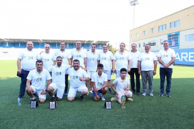  Elnur Əşrəfoğlunun yubileyinə həsr olunmuş futbol matçı keçirilib