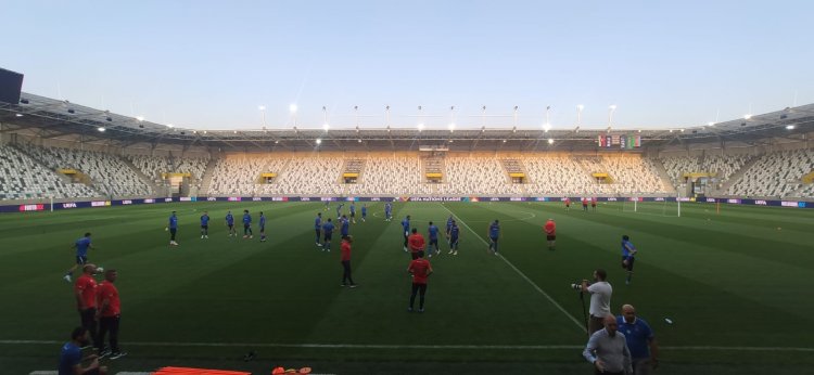 Yenilənmiş stadionda ilk oyun Azərbaycana qarşı olacaq