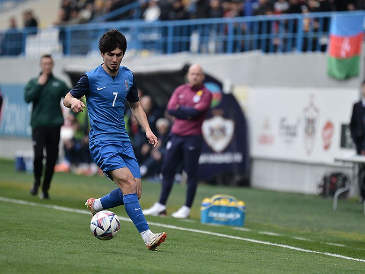 Azərbaycan yığmasının futbolçusu yenidən "Kəpəz"də çıxış edəcək