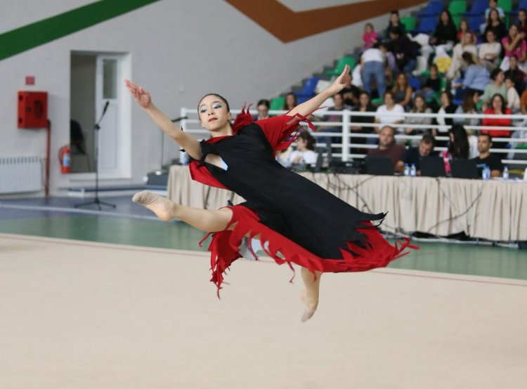 "Grace of Nature" bədii gimnastika yarışı: Turnirə start verildi - FOTO