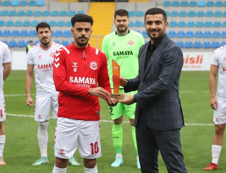 PFL sentyabr ayının ən gözəl qolunun qalibini mükafatlandırdı