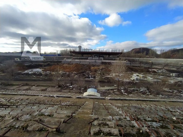 Bombardman edilmiş məşhur stadionun son - FOTOLARI